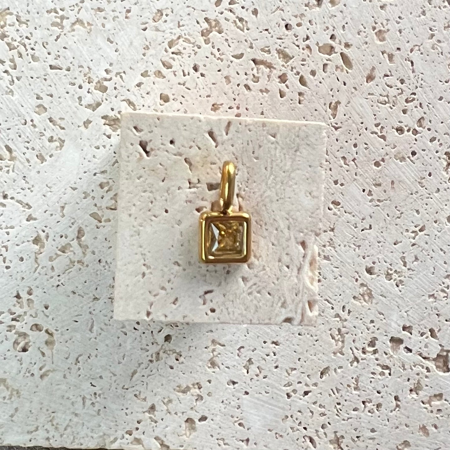 Citrine gemstone pendant