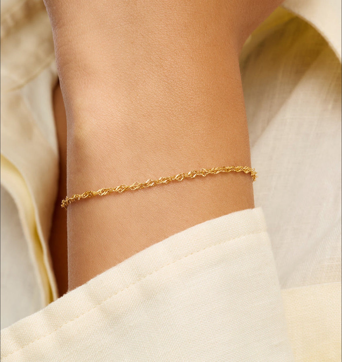 Twist Chain Bracelet —              18K Gold Vermeil